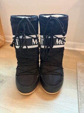 Moon Boots Black and White Winter Snow Boots